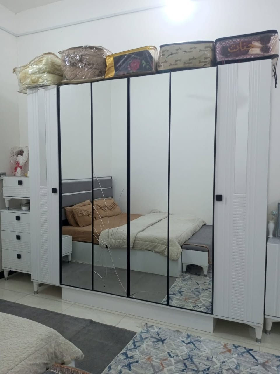 غرفه نضيفه كلش ومرتبه بس ضرر الجامه مال الكنتور مكسوره وتتبدل
سعرها 650 وبيها مجال نضيفه كلش 
مكانها كرمه بني سعيد


**إذا كنت صاحب هذا الإعلان وتريد حذفه لأي سبب، رجاءا أرسل رسالة إلى الدعم الفني**