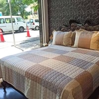 طقم مائدة ٤٨قطعة • كاسات تركي ١٢قطعة • مفارش سرير ٢مخدات