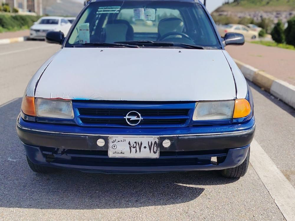 سڵاو ئۆپڵ ئیسترا مۆدێل 1992ئاڕم پلاستیک سلێمانی بەشەرتی ئەوەلیات و موس و بڕاوە نەبێت مەکینە 16قایشپان پاوەر تایەی باشە هیچ مەسرەفی نیە گێڕو مەکینەو تەقەوڕەقە بەشەرت دەعی نیە شانو سەقفی هیچی پێوە نیە بەنزین زۆر کەم ئەخوات ماڵی دۆستە ژ.م0770227 9864 سعر 28گەڵا *********** ئەگەر مشتەریت تێل بکە تکایە مەسج مەنێرن السليمانية, العراق
