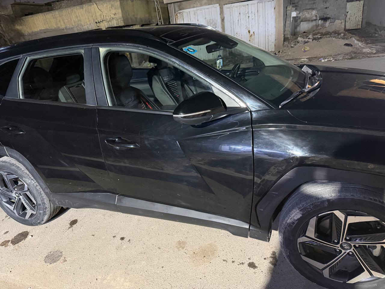 توسان هايبرد رقم بغداد 
اني مكلف بالنشر 
السعر 175 بيها مجال 
تفاصيل اكثر خابر صاحبها 
رقم صاحب السيارة  ‭***********
مكانها بغداد حي النصر
