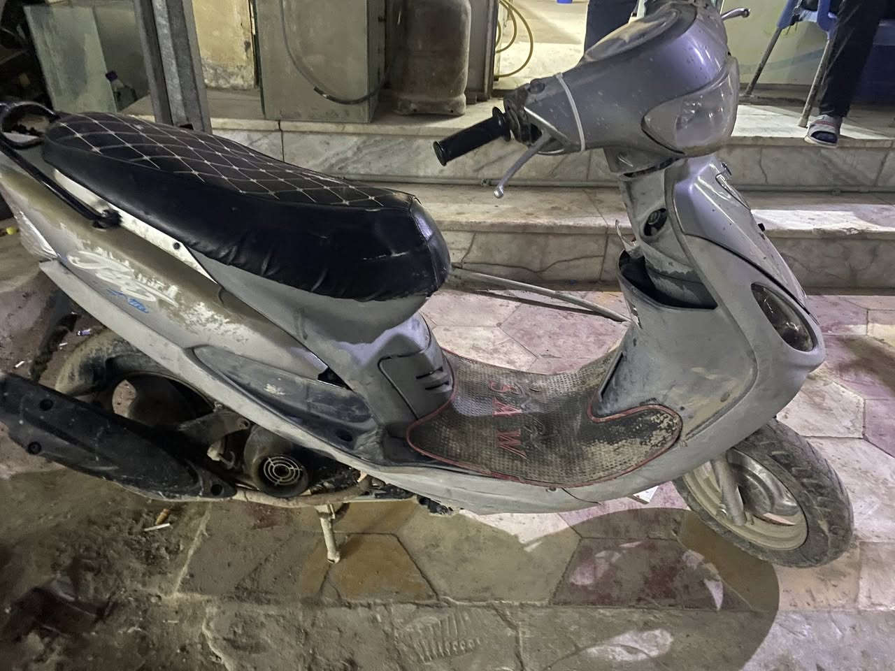 متاح ماكس منغولي مكفوله مكينه مامفتوحه شلع عوزهه ترتيب كهربايات كلهه شغال عوزهه كابريتر  مكان ديوانيه حي الميكانيك سعر ٤٥٠قفل بدون عمله ***********
