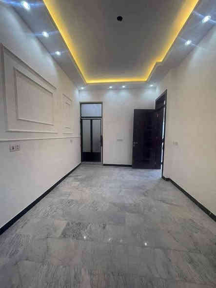 #للبيع_في_السيدية_50م_ركن_واجهة_6م_روماني
مناسب جدا جدا (268 مليوووون بسسس😳😳😳)
 مساحته 50 متر 
 واجهة تبلغ 6 متر
نزال يبلغ 8.35  مترًا

🛌🛋️ يتألف الطابق الأرضي من مدخلين صاله ومطبخ بالإضافة إلى حمام ملحق.

🛏️🛁 يتألف الطابق الثاني من  2 غرفة نوم 

🏡 أما الطابق الثالث، يتألف من غرفة نوم سويت    

📍موقع المنزل ركن في مربع الضباط خلف مطعم اكليل الجبال 

عندك بيت 🏠 وحاير شلون تبيعه احنة نجيبلك المشتري وبسعر الذي يناسبك

عندك بناء 🏗️ وما عندك وقت تبني احنة نبني لك بأسعار تنافسيه وبكوادر هندسيه مع توثيق مراحل العمل بالتصوير حتى تكون مطمئن

(التعامل والتفاوض مع صاحب العقار مباشر)

أهم انواع الاستثمار المالي هو الأستثمار العقاري .... مع الكوخ للتطوير العقاري . تستطيع استثمار اموالك بطريقة أمنة بشراء عقار في منطقة السيدية .
________________________________

للاستفسار الاتصال او المراسلة على :-

***********📞

 او زيارة موقع الشركة 📍
السيدية الضباط شارع المركز
الكوخ للتطوير العقاري
