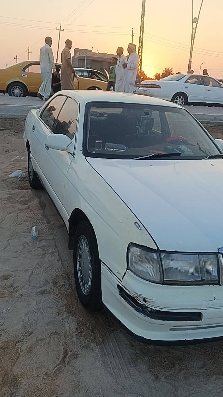 سياره بطه للبيع سعر 35 وبيها مجال موديل 2000
مكينه 2 ونص سنويه28 بأسمي عنوان البصره حي زهراء 
*********** واتساب
