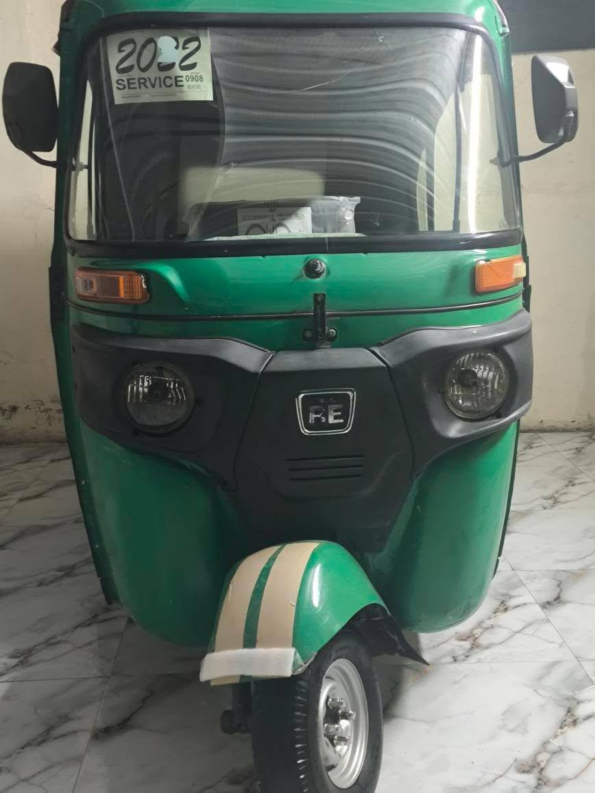 سلام عليكم تكتك للبيع موديل 2022شهر 4 الكشره بيه ضربه بلغد حار ومحرك مفتوح والباقي  وكيله تساهل بلعماره سعر 6800وبيه مجال العنوان العماره قلعه صالح ***********
