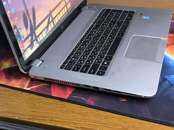 💻 لابتوب HP ENVY 17 TouchSmart

✨ المواصفات:
• المعالج: Intel Core i7-4710MQ
• الرام: 16 GB DDR3
• التخزين: 240 GB SSD
• الشاشة: 17.3″ — FHD — Touch لمس
• الكيبورد: ضوئي (ستيكر عربي/إنكليزي)
• البطارية: جديدة غير مستعملة
• اللون: سيلفر

🎁 الهدايا والملحقات:
• حقيبة لابتوب
• شاحن لابتوب
• ماوس
• ماوس باد

🛡 الضمان والخدمات:
• ضمان فحص عند الاستلام مع المندوب
• ضمان لمدة أسبوع كامل
• تنصيب ويندوز حسب الطلب مع جميع البرامج الأساسية وبرامج Office مثبتة

السعر : 250 الف دينار

📞 للطلب والاستفسار (واتساب متوفر):
***********
