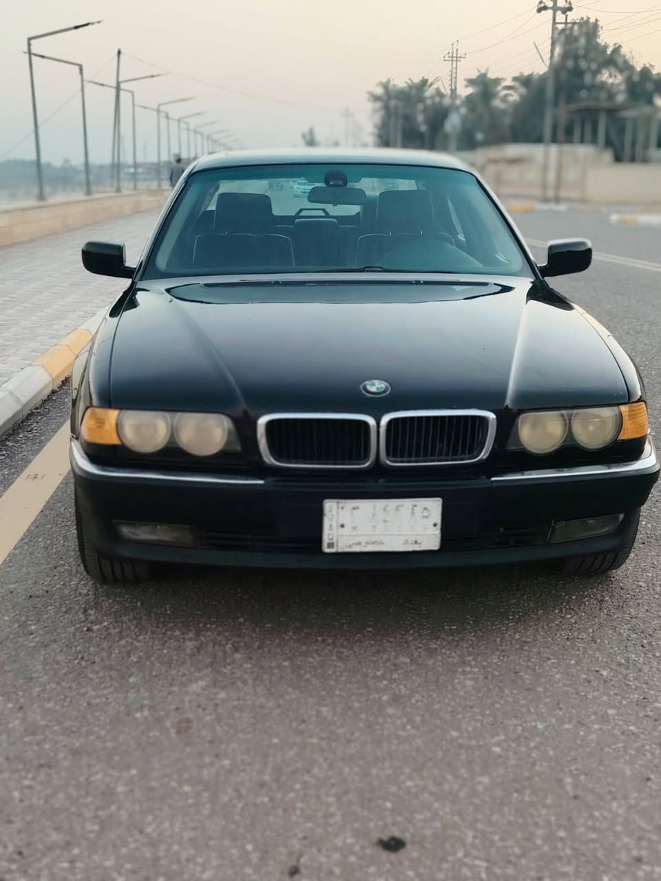 أّلََّسلَأّمَ عٌلَّيِّكم
للبيع خفاش بيئم حجم ٧٣٠ الون اسود 
سياره فول نظيفة و مرتبه رقم بغداد  موديل ١٩٩٥ 
مصبوغه عام للجماليه 
مكان السياره في العماره 
_ كير او مكينه جديده مكينه بلاد (٨  ) سلندر 
دواخل نضيف
تحكم بل مقعد شغال
كيج حماوه شغال
تخم تاير جديد حدادية جديدة 
باتري جديد
كيلو متر شغال
كل شي شغال سياره جديده سيارة شرط المداور  راعية قاضي محكمة العمارة 
اي ستفسار موجود خاص رقمي ضاهر على المنشور 
السعر 85 او بيهه مجال***********
