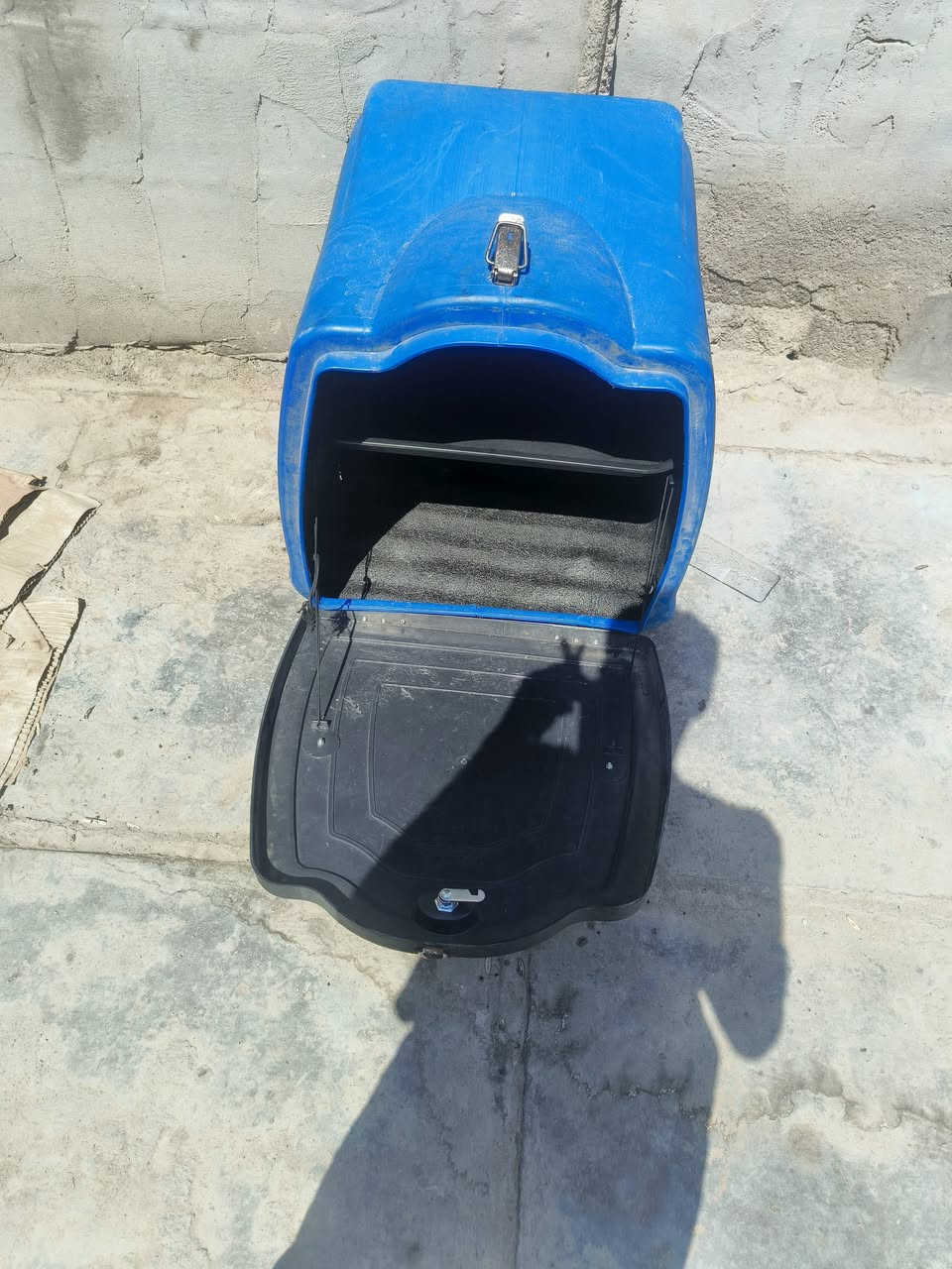 صندوگ للبيع ب ٣٠ بعده جديد لشراي يجي واتساب ***********
