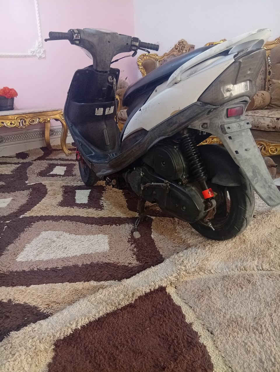 السلام عليكم دراجه ماكس للبيع او مراوس حسب القناعه المكان بابل حي الجزائر دراجه حلوه السعر 400اوبيه مجال     ،ملاحظه  الدراجه مفتوحه مره وحده ***********
