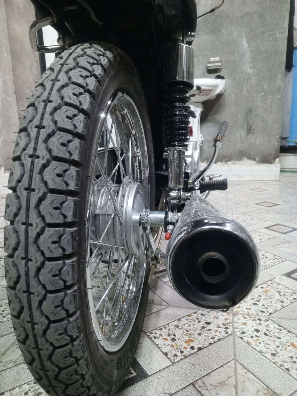 سلام عليكم دراجه تعمير جديد 2026 صارلهاا سبوع من تعمرت بعدهي عل سحك فول نضافه سعرهاا 800 وبيها مجال للشراي عنوان ناصريه  الشموخ  مقابل الملعب رقمي *********** موجود واتساب
