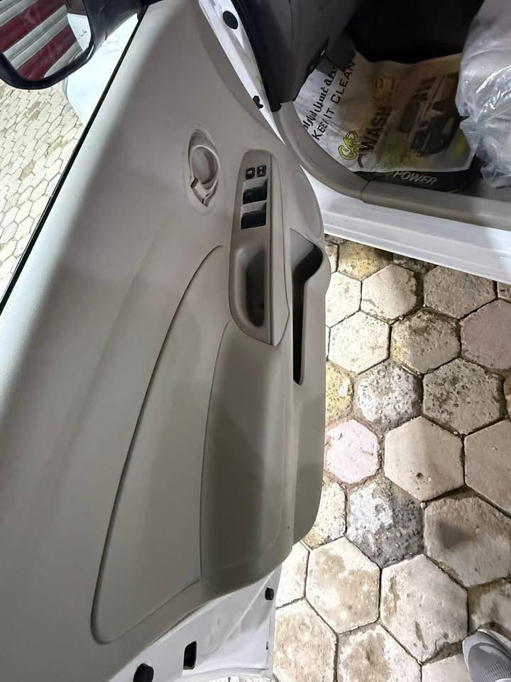 السلام عليكم
نيسان سني
مكفوله كفاله عامه 
شاشه تبريد قطعتين 
سياره جديده 
ماشيه٤٠ الف 
السعر/١٢٧ $
لاستفسار/***********
المكان/بغداد الجديده
