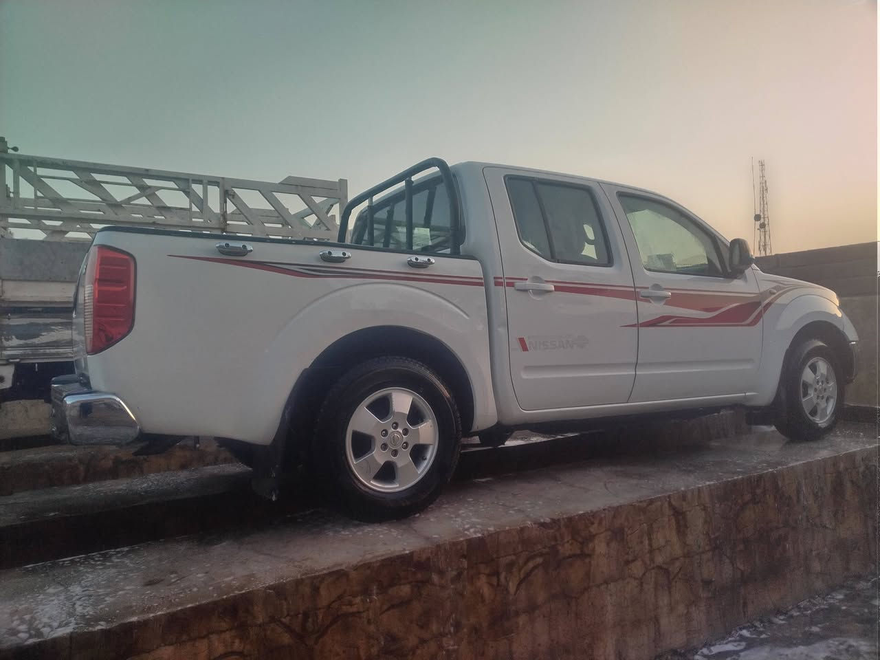 سلام وعليكم نيفاراة 2009 كير عادي مكفولة السونار مرفق بالصور سلمانية بسمي ل2031 السعر 115 وبيها مجال
***********
