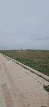 المساحه 200 وجه 10 نزال20 السعر 17 بيها مجال بسيط ماي كهرب تبليط تحويل...