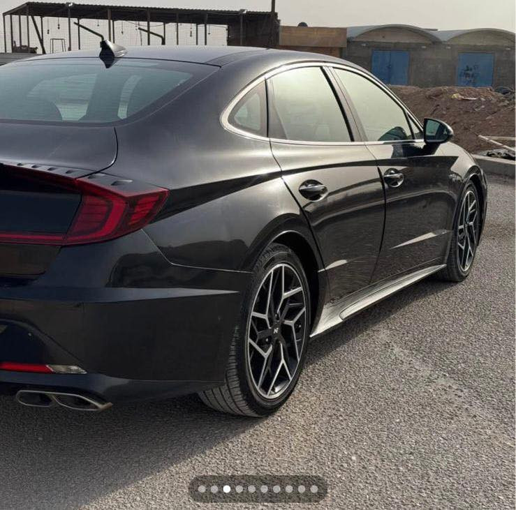 � سوناتا N Line موديل2021 للبيع 🔥

للبيع هيونداي سوناتا N Line رياضية
موديل 2021

🔧 المواصفات:
• محرك 2.5 لتر توربو
• 290 حصان 💪
• كير DCT دبل كلج 8 سرعات
• Paddle Shift
• وضعيات قيادة
• دفع أمامي

• تصميم رياضي خاص N Line
• ويل 19 إنج
• دبل عادم
• سيارة ثابتة وسحبها عالي

• مقاعد رياضية جلد
• مقود N Line
• شاشة عدادات ديجتل
• شاشة وسطية كبيرة
• تكييف أوتوماتيك مزدوج
• تشغيل بصمة / زر
• شحن لاسلكي

• رادار
• نقطة عمياء
• الحفاظ على المسار
• مثبت سرعة
• وسائد هوائية

📌 ملاحظات مهمة:
• السيارة بيها قطعتين
• الشغل نظيف وما مأثر على الاستخدام
• الفحص موجود للجادين
سعره 155💸
📞 للتواصل:***********
الجادين فقط
المعاينة على الطبيعة
السعر قابل للتفاوض للجاد
