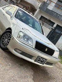 مەلیکە براوه • ٢٠٠٣ • مكيف