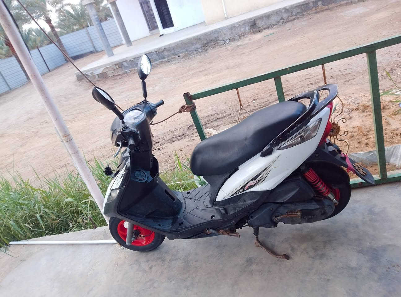 سلام عليكم ماكس ثعلب للبيع اوراق كامله الباتري تعبان شغاله هندر واحد كاهربأيات كامله  لايت جوزتهه عطلانه مسويلهه دكمه سعر الدراجه ،350 اوبيهه مجال العنوان بغداد المدأن مشروع الوحدة.  ،***********
