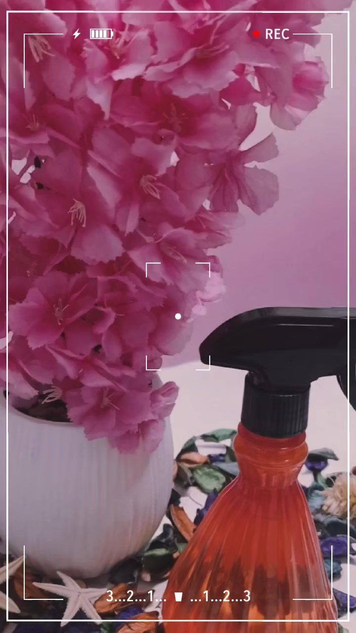 انواع العطور والبخور والمسكات والمخمريات فرعنا الاول الامارات فرعنه ثاني بسمايا توجد خدمة توصيل لكافت المحمافضات ***********
