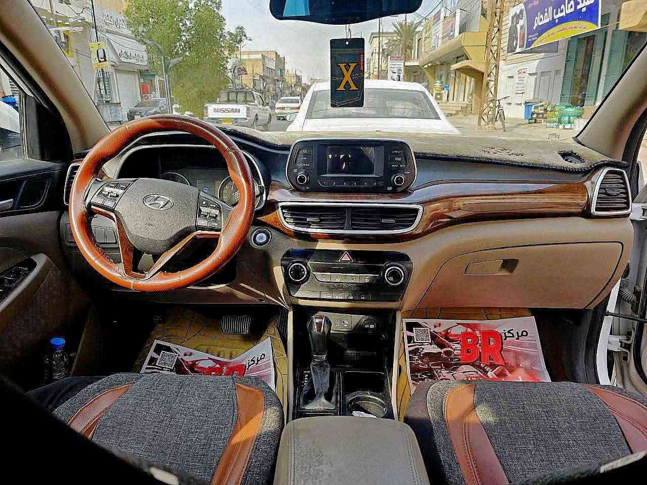توسان 2019 خليجي 

رقم بغداد دولي جديد
هزة جديدة
كوري اصلي
حساسات امامية خلفية
كامرة خلفية 
ثلاث أنظمة قيادة 
كشنات جلد
ماشية 139
لايت فول خمس عدسات
بك لايت لد مو عادي
كشنين كهرباء
تبريد قطعتين
كفالة من الصبغ والتبديل 
فقط رصعات مسويهن pdr
السعر 183 
للاستفسار ***********
