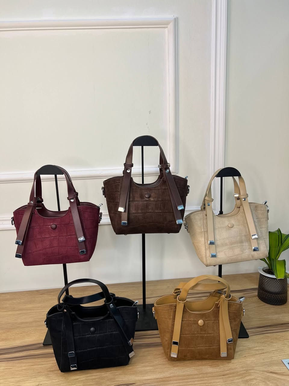 يتوفر جنط نسائيه جملة فقط اقل طلب نص درزن وفحص امام المندوب توصيل جميع المحافظات  العراق


**إذا كنت صاحب هذا الإعلان وتريد حذفه لأي سبب، رجاءا أرسل رسالة إلى الدعم الفني**