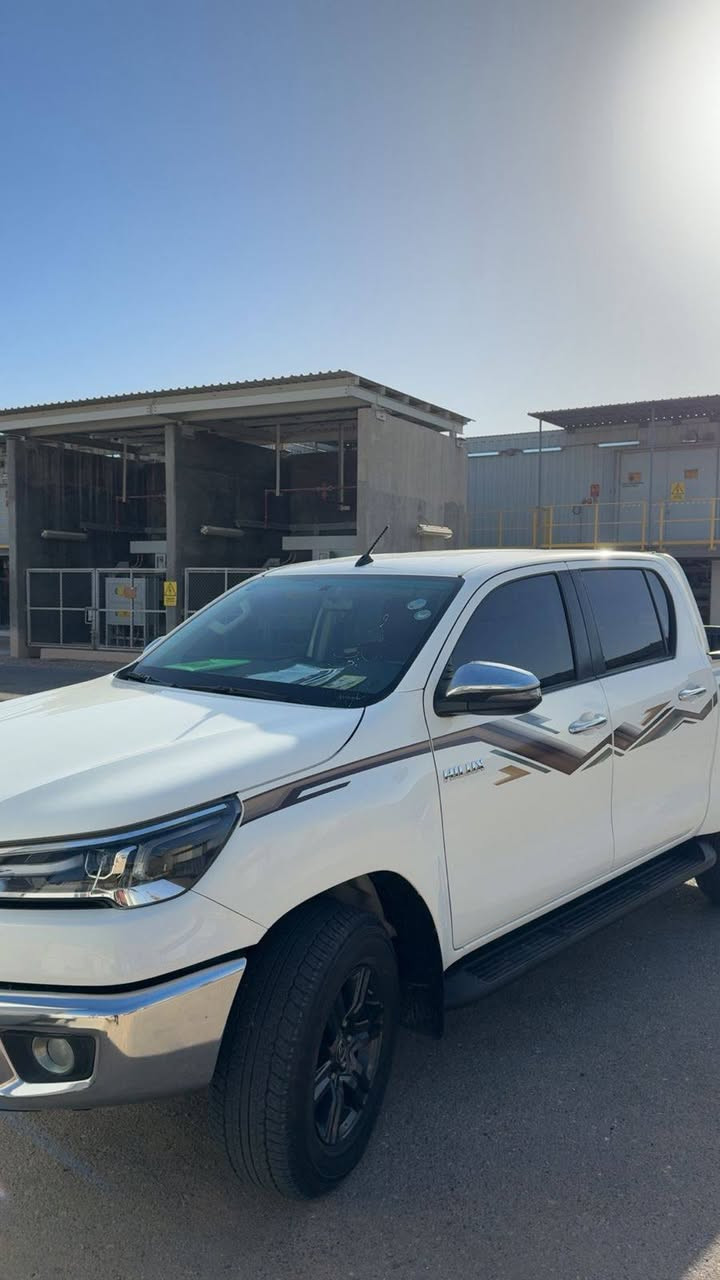 هاي لوكس ٢٠٢٤ ماشيه ٧٠ الف السياره كفاله مكانها البصره سنويه ب اسمي  السعر ٣٢٠  الرقم ***********
