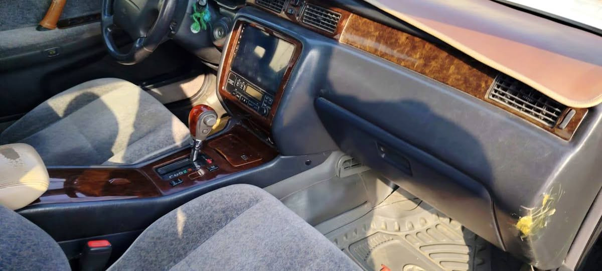 السلام عليكم « مكلف بلنشر اتصل عل رقم» 
راس الثور تكم لو ابيض حرف ر رقم بصره بأسمي  
 سنويه ل «30»سياره مكفوله كص والضربه والاصوليات علما 
«ان السياره نقل جثه» مكينه وگير شرط الفحص 
 سياره فول مواصفات عينه ليزريه 
خمس دگم مثبت سرعه يشتغل شاشه شغاله تبريد ثلج 
حداده جديده تخم تاير كهربائيّات كلهه شغاله سياره احله من صوره السعر «82» وبيهه مجال قليل ‏«‪0787 641 7950‬‏»
