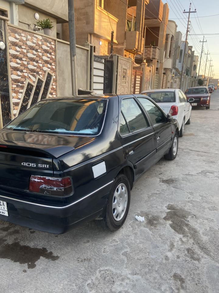 السلام عليكم
بيجو 405 فرنسي موديل 1993 محرك قبغ اسود نوزل
مصبوغة عام شرط بدون ضرر 
تطخم جديد
طخم تايرات جديد + سبير
ويالة جديدة 
باتري جديدة
منضومة بانزين كلها جديدة 
داخلها كشنات وارضية جديدة
دشبول سمكة المرغوب
جامات الكدام كهرب
وايرمنية كاملة 
زوج مرايات كهرب جديدة
نص محرك مال كصة 
كير نضيف
السيارة تبريد ينرادله ادامه 
مسجل وسماعات جديد 
سنوية عظم 2029 شرط التحويل
سعرها 29 ورقة وبيها مجال
تفاصيل مكتوبة اقراها وخابرني
*********** 
بي واتساب
