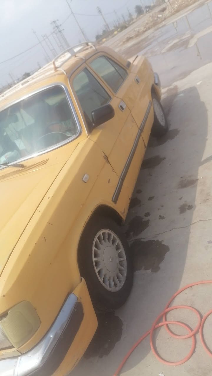 سلام عليكم فولكه للبيع رقم ذي قار سنويه لل27مكينه وكير ثنين ونص دواخل نضيفه كشر كدامك بل صورة السياره مكانه شطره تريد وكاله تريد مداور سعره 25وبيه مجال
***********
