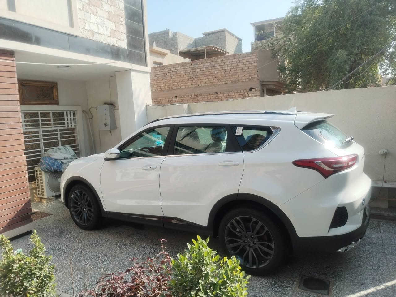 السلام عليكم 
جيتور اكس 70 للبيع او مرواس
موديل 2026
محرك 1500 تيربو
فول مواصفات 1 على 1
بصمة تشغيل وبصمة أبواب وبصمة جنطه
قامرة بنوراما
قطعتين تبريد
كشنات جلد
كرسي كهرباء
حساس امامي خلفي
كامرا دوارة محيطية
مخارج يو اس بي
سايد بريك بصمة
السعر 170 وبيها مجال

***********
