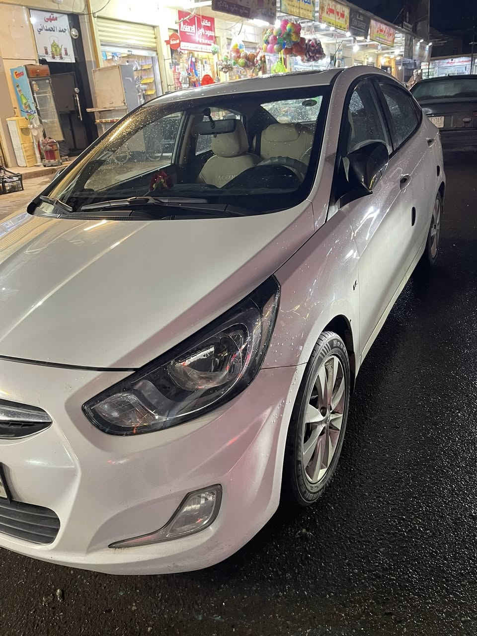 السلام عليكم
اكسنت للبيع
سيارة موديل 2013
فول مواصفات فتحة و تحكمات استيرن 
سيارة بدون حادث بيها فقط الدائر فوق التايرة الخلفي جهة النفر
شاشه و كامرة و لايتات زينون ضمان سنتين
حدادية جديدة
السياره ما تصرف عليها دينار 
سيارة حلوة و كاعده و احلى من الصور
سيارة رقم اربيل اني صاحبها الشرعي هزة جديده و سنوية لل2027
السعر 115 و بيها مجال قليل للطيبين
مكان السيارة موصل حي الصديق 
للاستفسار الاتصال على الرقم ***********
