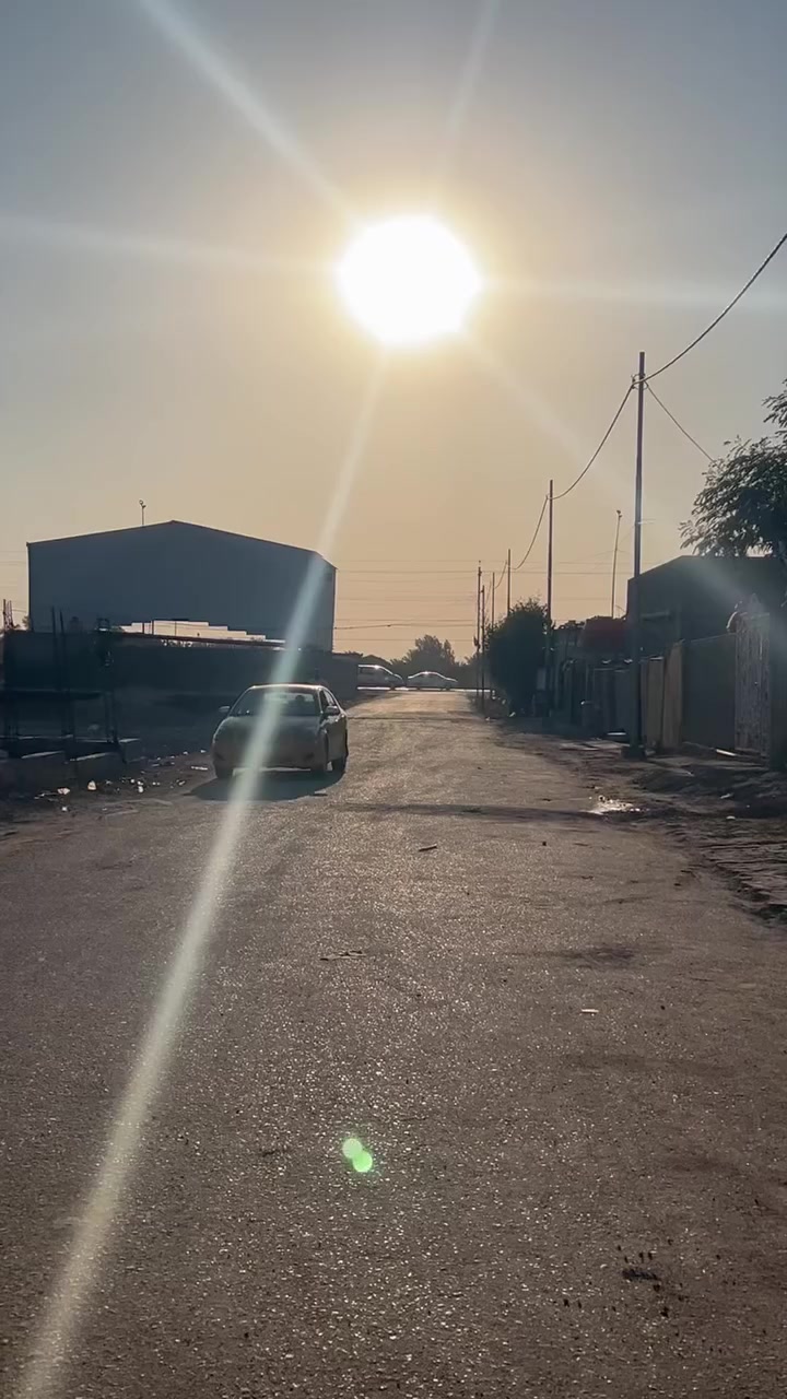 #للبيع 
السعر :85مليون قابل للتفاوض
دار للبيع زراعي سند 25،تحويل ب أسم المشتري مباشر 🏠
الموقع:محاويل ملحق حي النور 
مساحه 250m 🍁
#يبعد عن شارع حلة بغداد 100متر.

يتكون الدار من  🏦🏦🏦🏦

استقبال 
مطبخ 
غرفة نوم 
غرفة نوم
صاله 

تتوفر فيه جميع الخدمات السكن 🏕

باقي التفاصيل موضحه في مقطع فيديو والصور 📷 

🌿🌿🌿🌿🌿🌿🌿🌿🌿🌿🌿🌿🌿
#للإستفسار اكثر او معرفة السعر يرجى مراسلتنا او  الاتصال على الارقام التاليه او زياره #مكتب #عقارات #اراضي #المحاويل الكائن في قضاء المحاويل حي ١٧ قرب #مقهى الصياد القديم
*********** /*********** ابواسد
