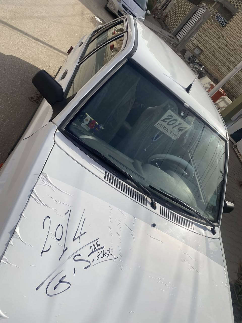 سلام عليكم سايبه البيع مديل 2014
سياره جاهزه وشبابيه برغي مذب عليها 
بيه قطعه وحده بدون صبغ ولاضربه 
مكاني نجف رقمي ***********
