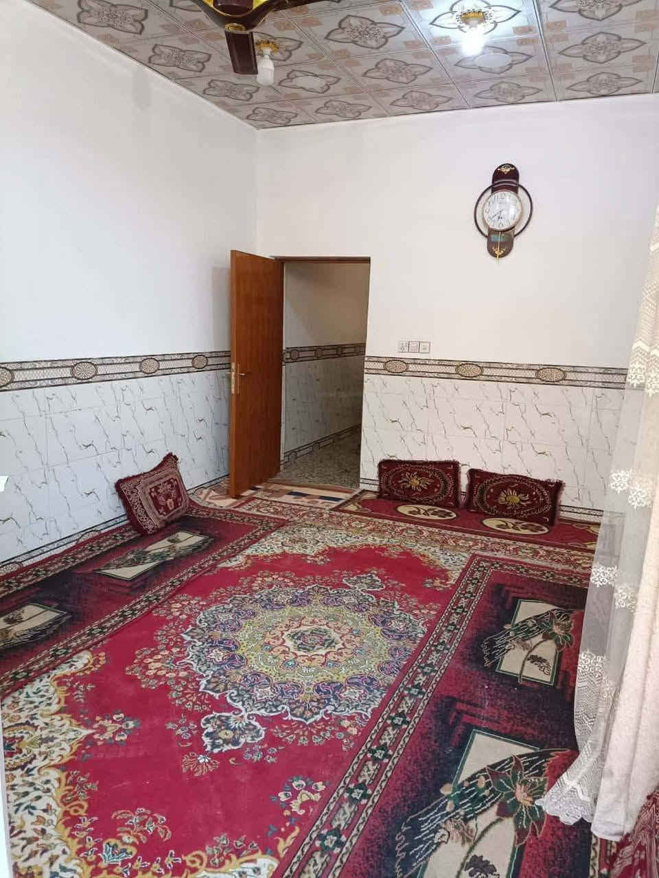 بيت للبيع مساحه 100متر
طابو صرف حي ميسان قطاع 22

قرب شارع بدوريات

طابق ونص صب كونكريت جديد 

الطابق الاول غرفة وصالة ومطبخ واستقبال 

وصحيات داخليه وخارجيه 

الطابق الثاني غرفة وصالة وصحيات 

السعر 127 مع المجال 

اتصال مكتب الخالدي 

***********

او زياره المكتب حي ميسان شارع الكيات 

قبل تقاطع شارع بدوريات

ومقابل مخبز الوسام
