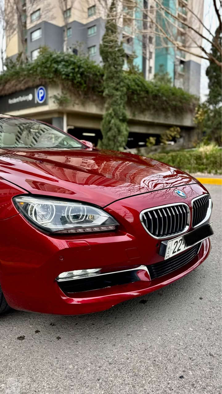 السلام عليكم 
  
2014 BMW 640i Mpackage 
 🚀Twin power turboمحرك 3.0 
خليجية وكالة العروش لون مميز ماروني📦📦🇩🇪
ارخص سعر بسوق 💸
جديدة جداً بحالة الوكالة محرك وكير شرط 
بدون اي ضربه وصبغ عدا كلير شبر بل بابين حتا باب مامفتوح  
السياره فول مواصفات
بانوراما 
رادار نقطه عمياء

ستيرن كهرباء 
كشنات جلد منفصل وخزن ومساج 
لايت داينمك وحساس مطر 
كامرات واصطفاف ذاتي 
وضعيات قيادة 3 سبورت ايكو كونفورت 
هاند بريك بصمة 
بوب 4 شفط ومري شفط
بردات خلفية كهرباء بلادي 
وبعد بيها ناسيهن
السيارة سيرفس كامل صفر مسج ومابيها اي نقص من صدر وطسه ومنظومة بانزين وتبريد

سعر السيارة 188$ مجال بصيت
وماعتقد اكو هيج نظافة وسعر بهذا الحجم والي ميعجبة البوست يعبره بدون كلام جانبي رجاءاً ❤️
مكاني سليمانية :-  *********** السليمانية, العراق

