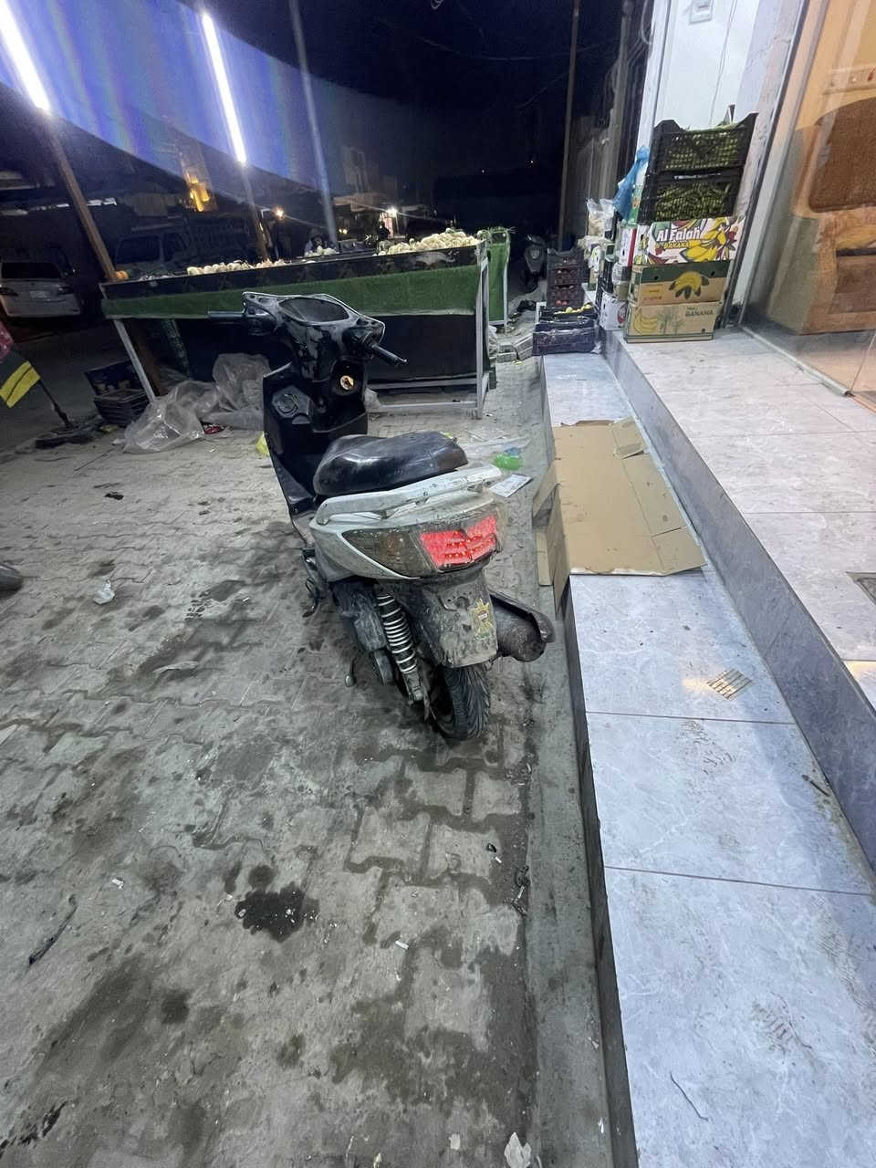 سلام عليكم سكنس فحل لبيع طلاعات لبيع دراجة كوم حديد بس دراجة شغالة نكرة اوراقهة موجودة سعر ٢٥٠ وبيهة مجال مكاني شعلة @إشارة رقم ***********
