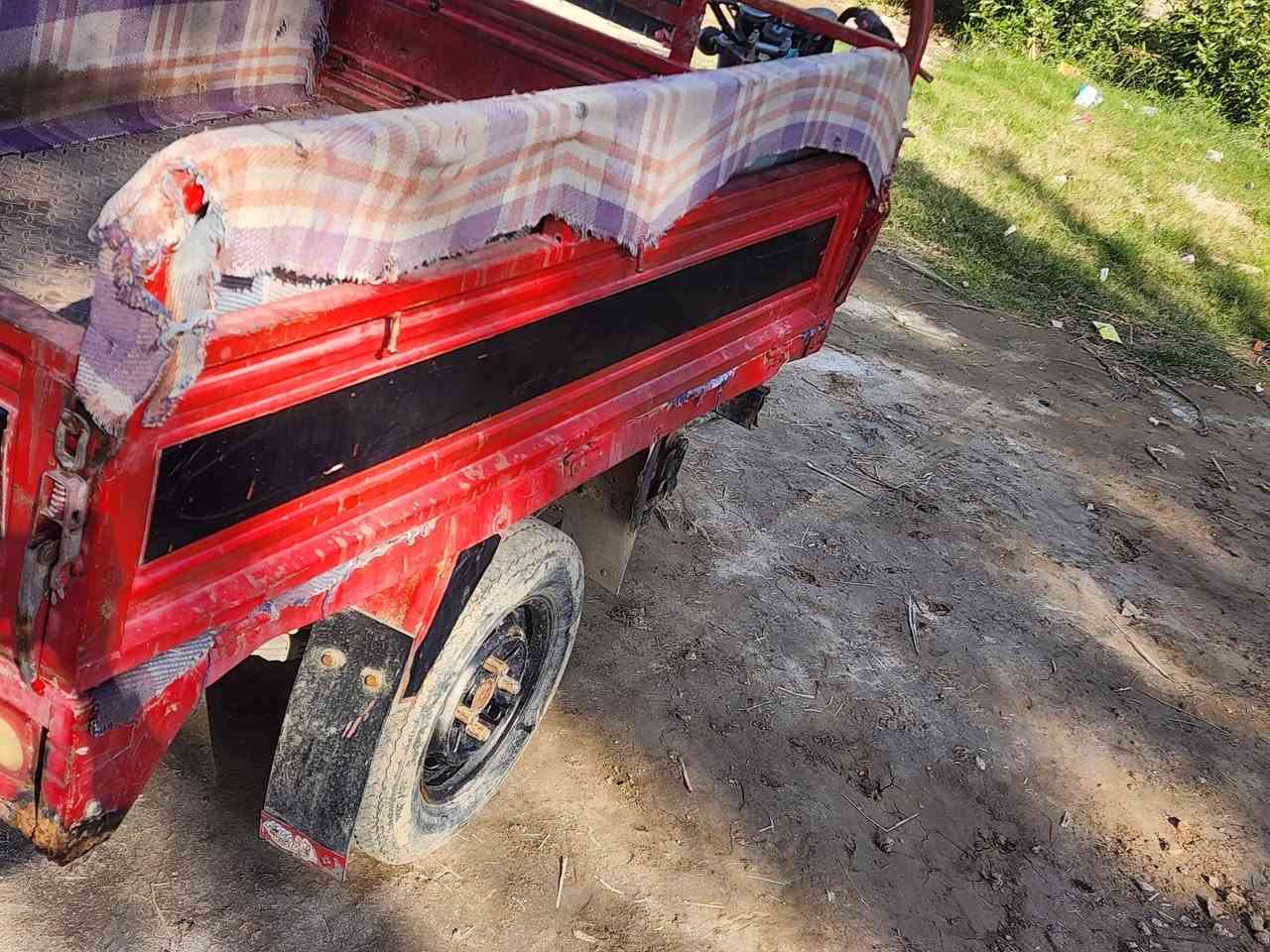 السلام عليكم
ستوته جمره 2017
اوراق 
بيها نقوصات قليله مثل كهربائيات (ترتيب) 
مكاني بابل القاسم 
***********
مامتواجد عل فيس
