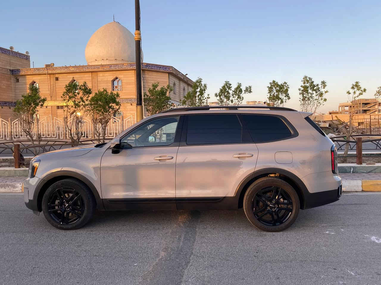 السلام عليكم للبيع كياتيلرايد مديل2024 سياره جديده معنه الكلمه وارد امريكي حادث الحاملغ والباب مبدل +شبر بل بنيد والتكمه وبيه شخطه بل باب نفص الصفه 
فولل مواصفات SXمعرفه المواصفات فولل عله فئه 
ماشيه 46 ميل 
رقم بغداد بسمي كامل 
مكان بل كوت مركز المدينه 
رقم للستفسار عله رقم 
*********** 
*********** فقط واتساب 

محمد المندوبب
