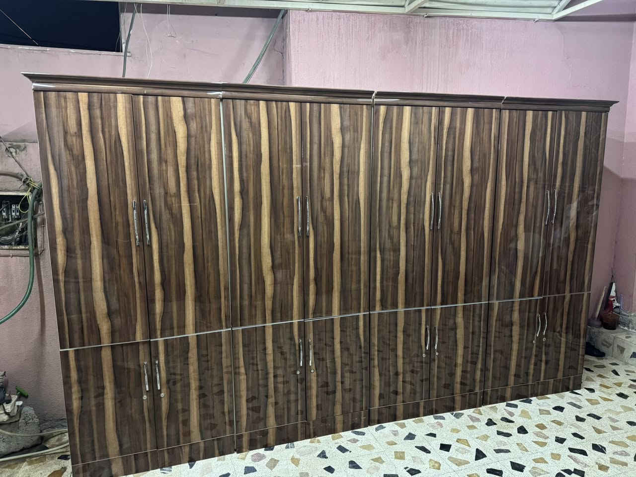 كنتور 4 قطع خشب mdf تركي
السعر 350 الف

دوشك نفرين قياس 160*200 سعر 25 الف

عنوان اربيل بختياري

***********  /***********/***********
