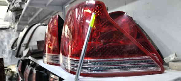 تخم آبو عيون شاهينه بعده زيرو السعر ٢٠٠الف للاستفسار يرجى مراسلة الصفحه علوات الساب ***********نجف نهاية شارع حي الشرطه
