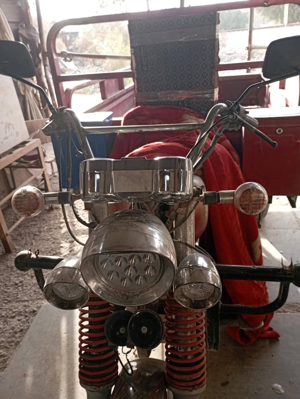 السلام عليكم عندي ستوته للبيع/موديل٢٠١٨ /مكينه٢٠٢٣ بيه باج/مامتفرغله  اوراق اصوليه
) ٥( كاملات رقم الهاتف
*********** جاهزه نكره سلف مال بيت ماعده جارده
