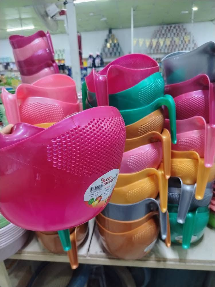 توصيل مجاني 

‏⭐️  كما عودناكم دائماً ⭐️
‏🦋🍁 بضاعة الجمال والنزاكه والتميز 🍁🦋⚜️ في مواد منزليه 
‏✨اجعل بيتك مميزاً بما يرضي ذوقك 
‏✨حيث يتوفر لدينا❤️أفخر الماركات❤️أرقى الموديلات❤️لمعايير الأناقة المنزلية✨
‏
‏✨ للذوق عنوان✨ 
‏بقية البضاعة لم تنشر زورونا للتمتع بها 😊


**إذا كنت صاحب هذا الإعلان وتريد حذفه لأي سبب، رجاءا أرسل رسالة إلى الدعم الفني**