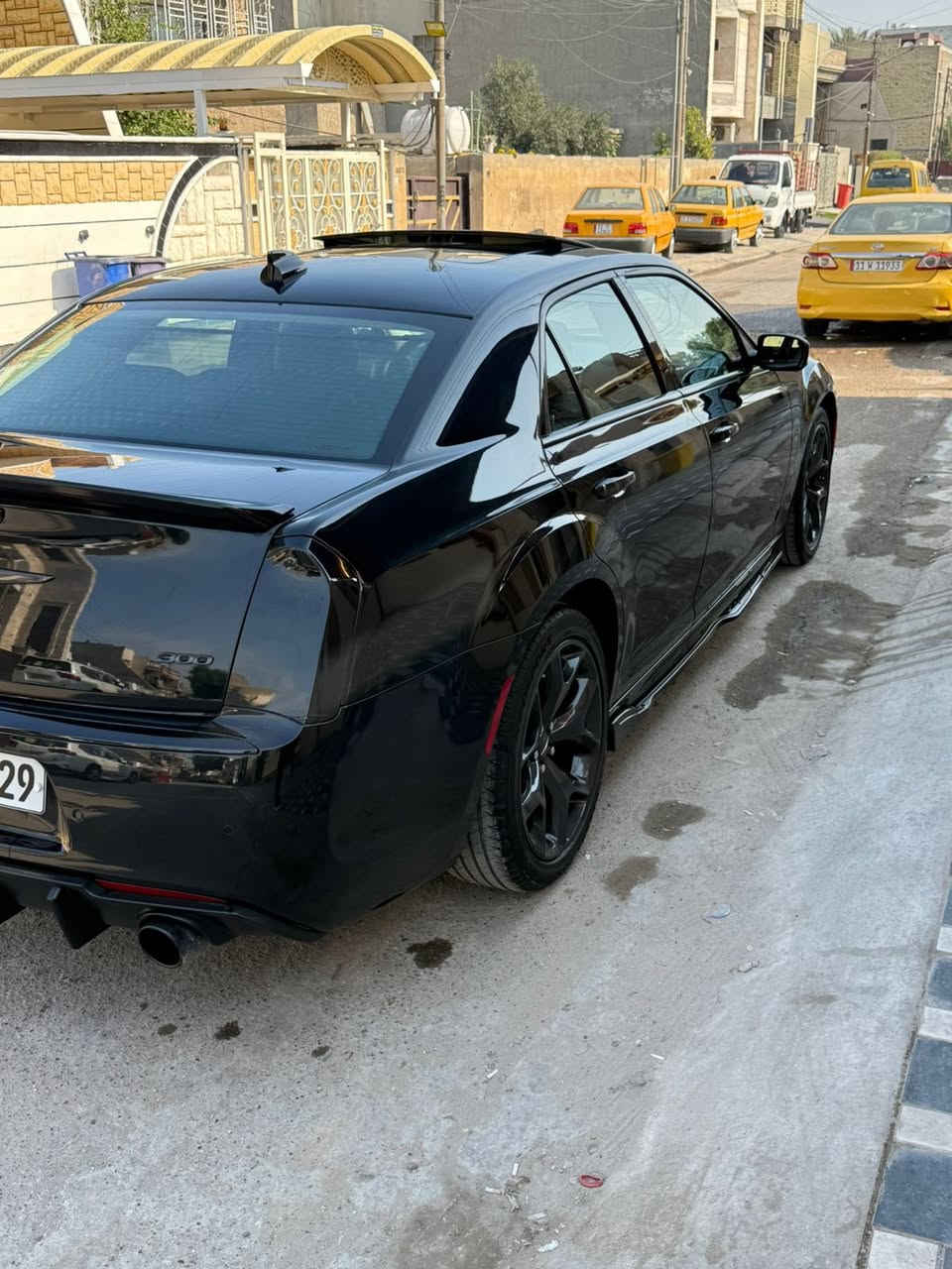 السلام عليكم
كرايسلر c300 
٢٠٢٢  ماشي ٣٤ الف ميل  
فول مواصفات ما عدى شفتات السرعه 
العنوان - بغداد 
*********** 
السعر ٣٠ الف 
***********
