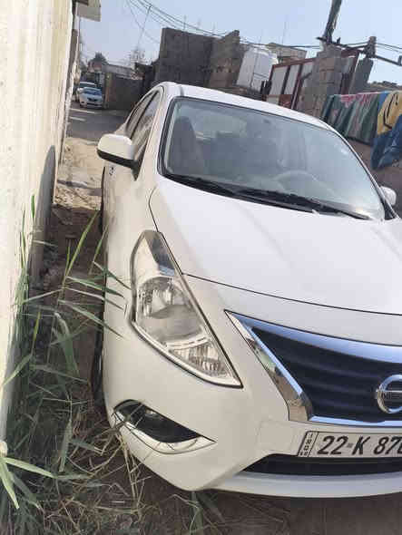 السلام عليكم نيسان صني موديل 24 هندي فول ام الويل كب  رقم اربيل تريد وكاله أو تحويل بيه جاملق امامي مدبل وبيه دحجات شوف العين عله وضعيتهن ماشيه 46الف جاهزه من كلشي مدوشمه بيع او مراوس السعر 120 الاستفسار ***********
