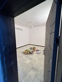 #للايجار في منطقة السيدية دار سكن مساحة 100 متر  يحتوي على 3 غرف نوم و...