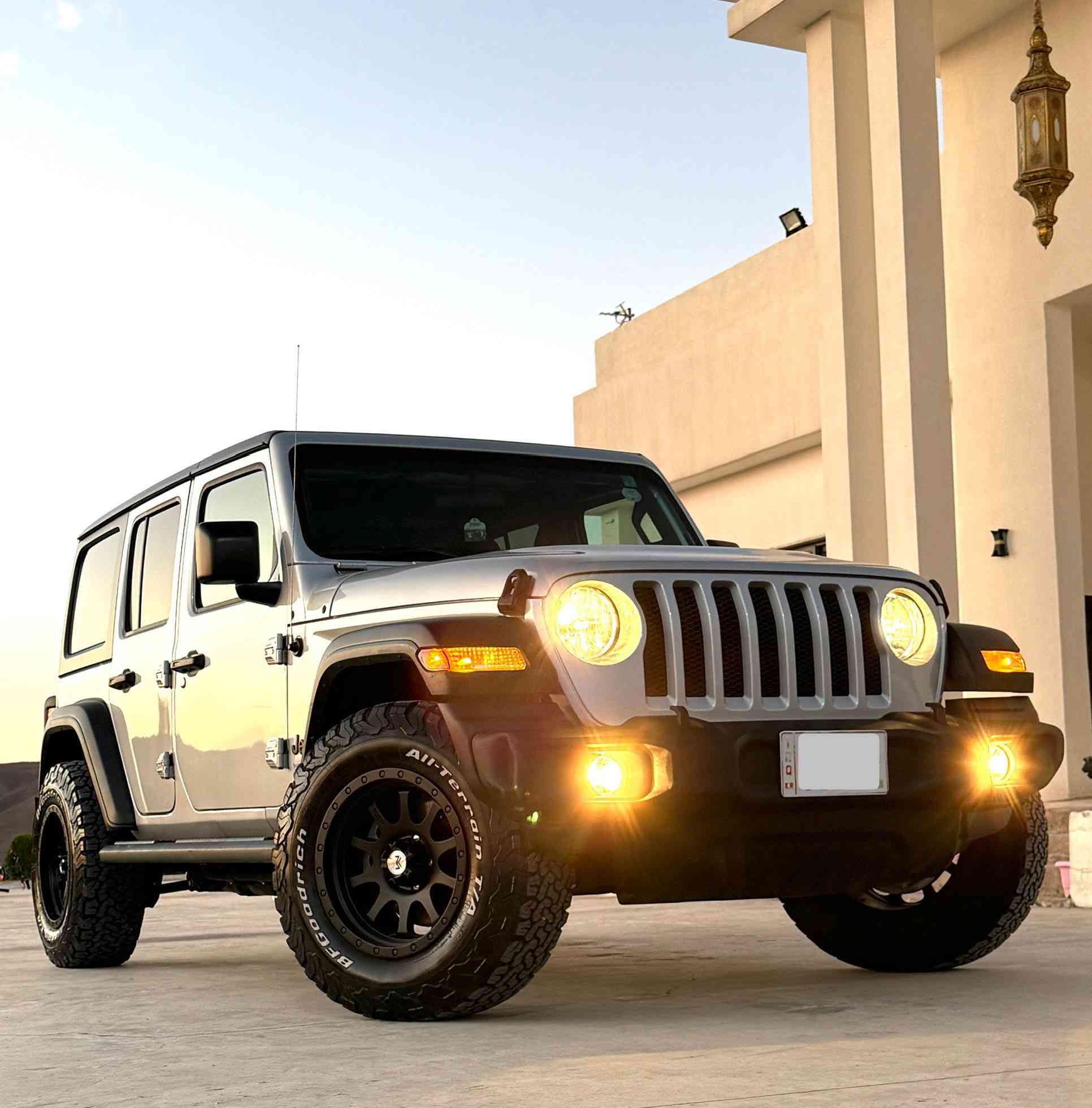 (بسم الله الرحمن الرحيم )

جيب رانجلر  sport
 • الموديل: 2023
 • الممشى:50,000
 • اللون: سلفر
 • الگير: أوتوماتيك
 • المحرك: 6 سلندر
 • دبل اكسل
 • الرقم: كاتى
 • الحالة: نظيفة جدًا
 • السعر المطلوب: 259
 • العنوان: اربيل
 • التواصل:***********
 • واتس اب - كورك - ماسنجر
