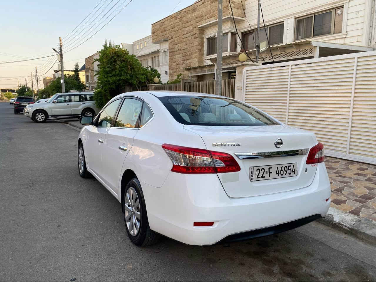 سيتنرا خليجي موديل ٢٠١٧
بي صبغ بي ليدران
دوسي قوبي هه يه
جمبه كي زور خه فيفي بيشي هه يه
تزره كوتيشي هه يه كمك
سياره كه يه ك ده سته زور خاوينه هيج مصرفي نيه چوار تايه ي نوي له بنه سنوي رقمي نويه ته نها ٩٩ هه زار رويشتوه شوين هه ولير سعري ١٠٠ ورقه رقم تلفون *********** أربيل, العراق
