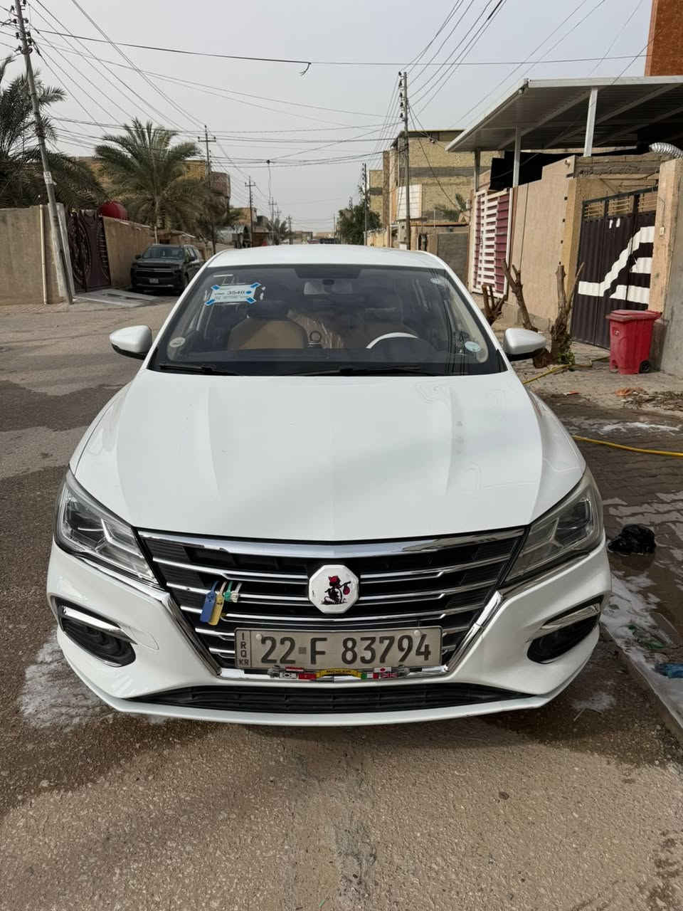 MG 5  ( ام جي )للبيع فقط
لون ابيض رقم اربيل موديل 2023 ماشيه 60 الف وقابل للزياده محرك 1500 تنفس طبيعي مواصفات السياره / تحكمات ستيرن جهتين  اشاير بالمري قفل مركزي كير اوتماتيك + عادي حساسات اطار شاشة النوع الكبير كار بلي كامره خلفيه + حساسات خلفيه السياره بصمه تشغيل ويل كب تختم تاير جديد ستوني مبدله والاضافة مسوي تغليف جلد كشنات + ارضيه + جنطه يعني السياره متعوب عليه وابد متعبك ولا تخسر عليه شي السياره بيه صبغ فوك يدة الباب وقليل الباب الخلفي كما موضح بالصور والباقي مكفوله من بدي ومحرك وكير ودفتر السونار وياهه موجود السعر 105 وبيه مجال للشراي مكان السياره نجف / كوفه للاستفسار ***********
