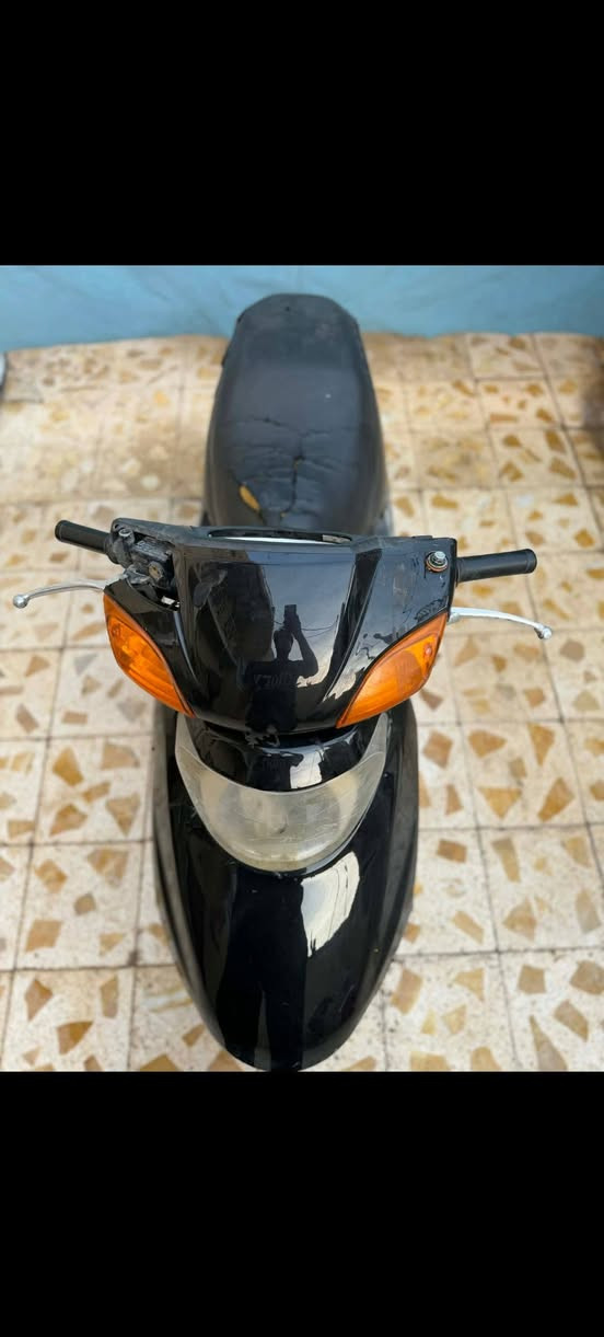 دراجه سبيزي البيع عوزها كابريته أوراقها ضيعه ابيع تراب سعر ١٠٠ وبيها مجال قليل ***********
