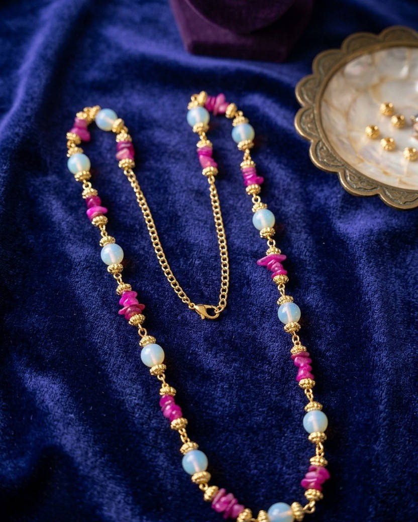 هيبة العيد تكمل بلمسة "نخبة الذوق" ✨
​شلونكم يا أهل الذوق؟ العيد صار على الأبواب، والتحضيرات  #احجار #احجاركريمة بدت.. بس تدري شنو اللي يخلي طلتچ بالعيد غير؟ 😉
​لا تحتارين بشنو تلبسين، ولا تدوخين بالهدايا.. وفرنا لچ تشكيلة تاخذ العقل من الأحجار الكريمة الطبيعية والصياغة اللي ترفع الراس.
​💎 ليش تختارين من عدنا؟
​قطعنا مو بس إكسسوار، هي قطعة فنية "هيبة" وجمال.
​أحجار طبيعية 100% (فيروز، عقيق، عين النمر، ) تطي طاقة وإيجابية.
​صياغة متينة وألوان تظل تلمع طول العمر.
​تدرون مبيعاتنا تمشي بسرعة، والقطع اللي بالصور "حبة وحبتين" وما تتكرر! يعني اللي تلحق هي المحظوظة.
​🚚 التوصيل موجود لكل محافظات العراق.
📍 للحجز والاستفسار: راسلونا على الخاص (الدايركت)


**إذا كنت صاحب هذا الإعلان وتريد حذفه لأي سبب، رجاءا أرسل رسالة إلى الدعم الفني**