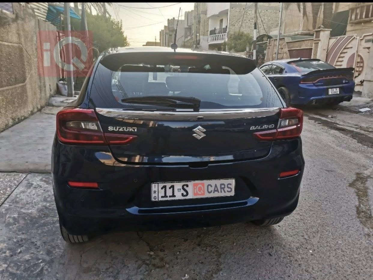 سلام عليكم سازوكي بالينو موديل 23 السياره فول حره بأسمي بدون حادث للبيع 119 
بغداد الشعب ***********
