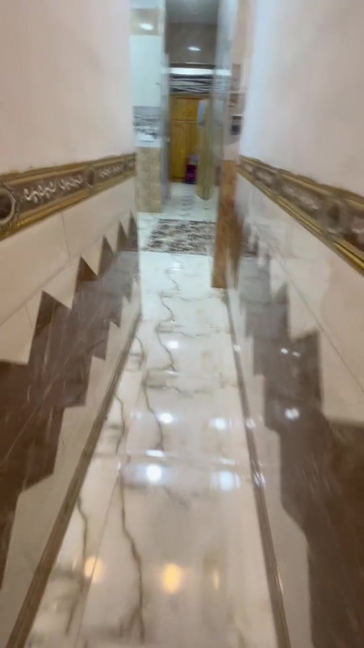 بيت للبيع المساحة70 متر مع طابق ثاني كامل العنوان بغداد الأمين سكينة 2/8 بالقرب من مولدة وسام الساعدي للستفسار ***********
***********
