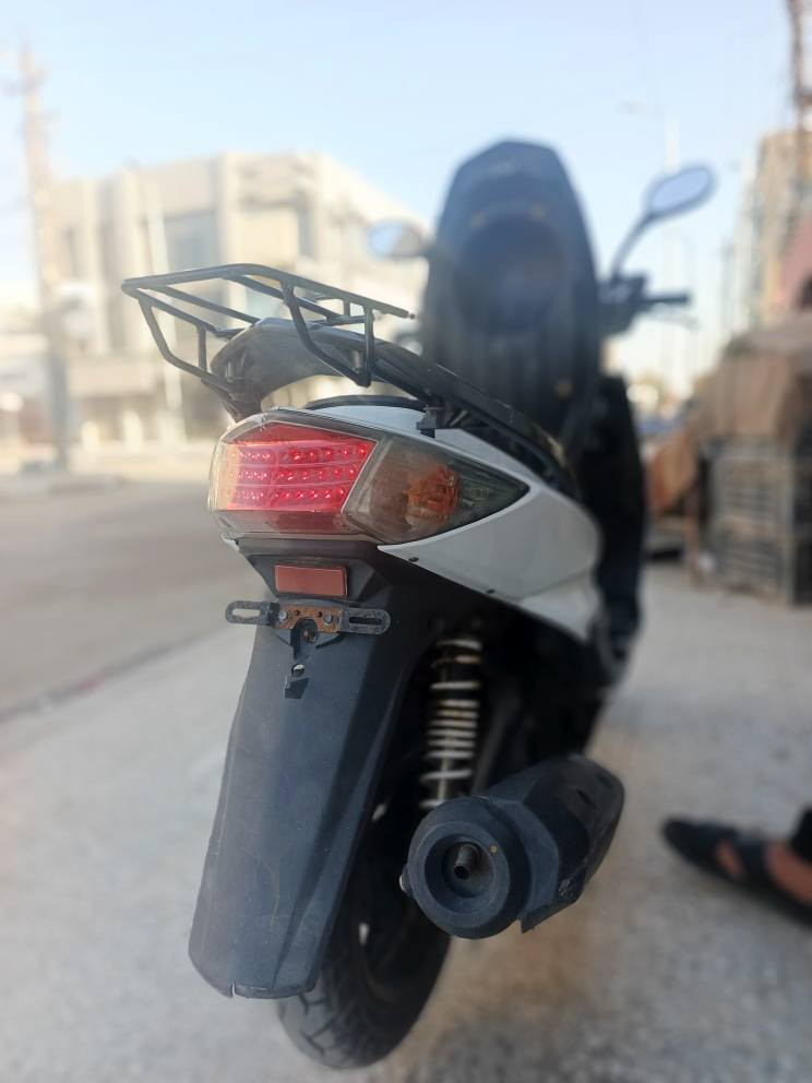 سكنس فحل 140 ابيض نوزل نگرة محرك كلش نضيف تايرات جديدة مكاني بابل حلة شارع التربية الدراجة ب 1.375.000دينار رقم الهاتف *********** الشراي يتصل رجاءا 🏍️🏍️🏍️🏍️🏍️🏍️🏍️ حلة, بابل
